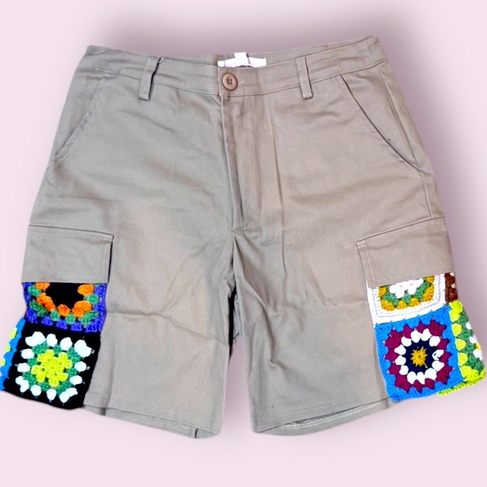 COPY - Women’s Boho Multicolor Patchwork Cargo Shorts Size Medium NWT